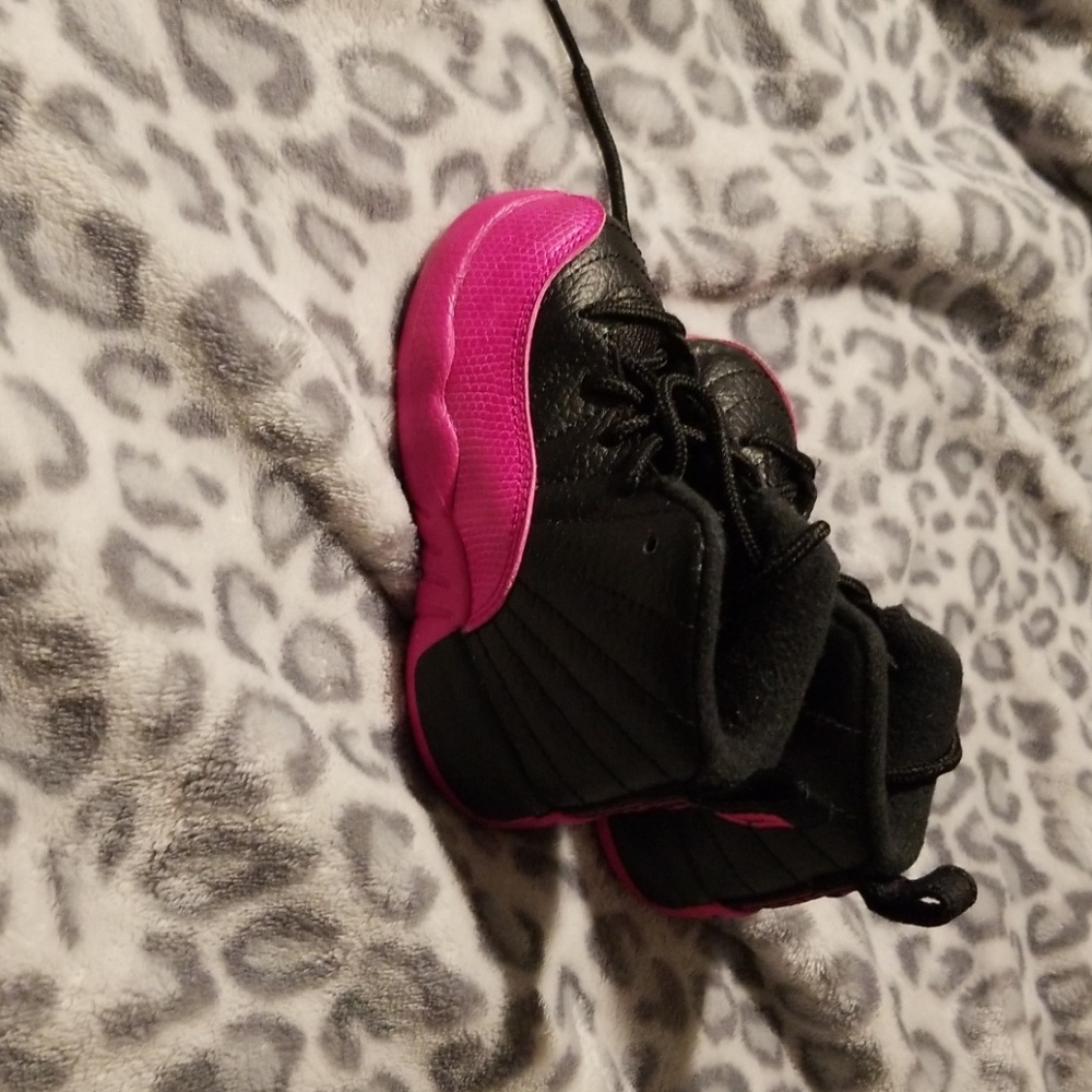 Jordan  Girl's shoes
